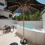Sphinx Hotel